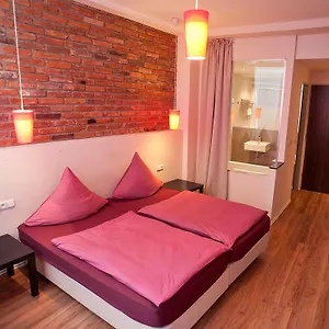 Purpur 3* Prague